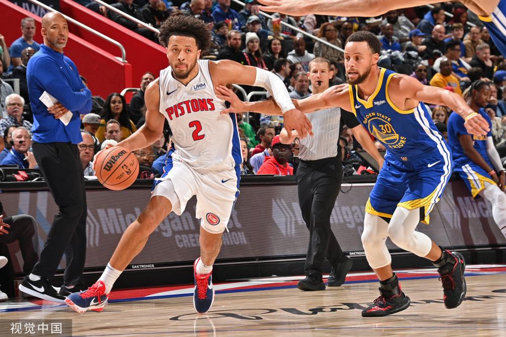 队员之间的 队员之间的