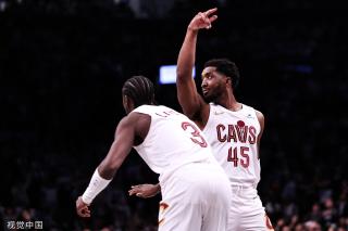 效力巴塞罗 效力巴塞罗